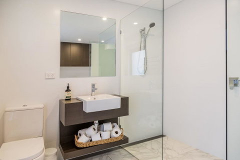 Tallwood 24, NARRWALLEE - Holiday Cairns 3