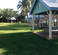 Tannum Sands Hotel / Motel - Holiday Cairns