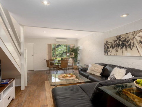 Tehidy Townhouse - Holiday Cairns 0