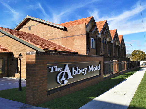 The Abbey Motel Goulburn - Holiday Cairns 0