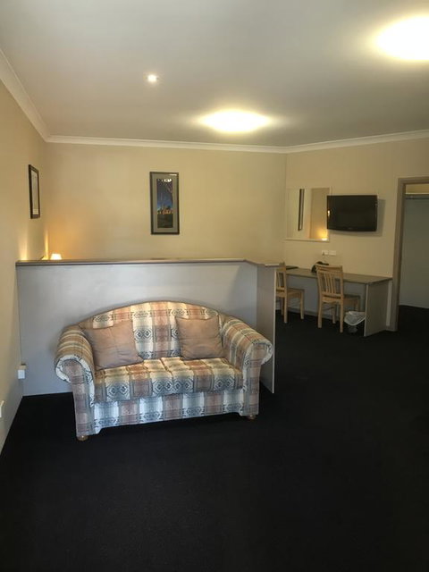 The Bakehouse Motel - Holiday Cairns 2
