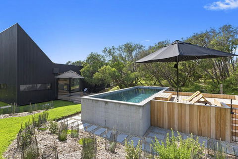 THE BATCH - St Andrews Beach - Holiday Cairns 0