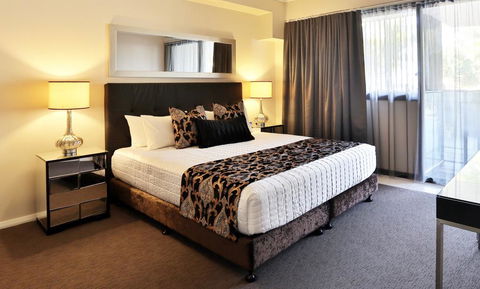 The Bay Apartments - Holiday Cairns 2