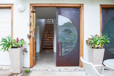 THE BEACH HAVENS - Holiday Cairns 1