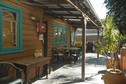 The Beach House - Fremantle - Holiday Cairns 3