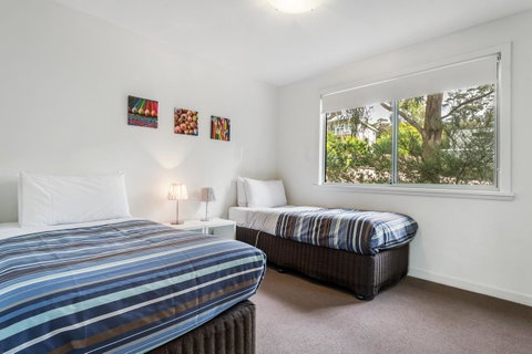 Freycinet Haven - Holiday Cairns 15