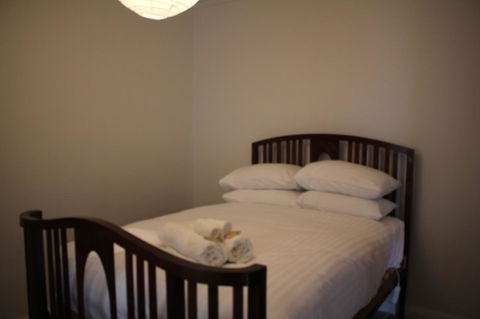 Bridge View Retreat - Holiday Cairns 21