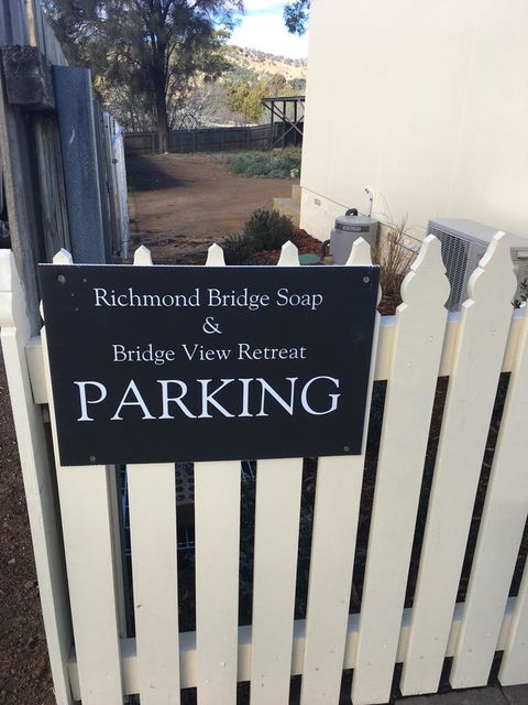 Bridge View Retreat - Holiday Cairns 13