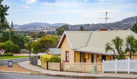 Bridge View Retreat - Holiday Cairns 29