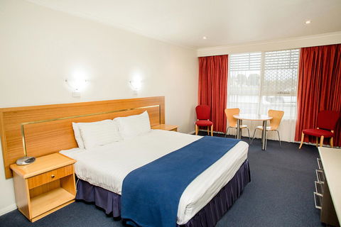 Edgewater Hotel - Holiday Cairns 24