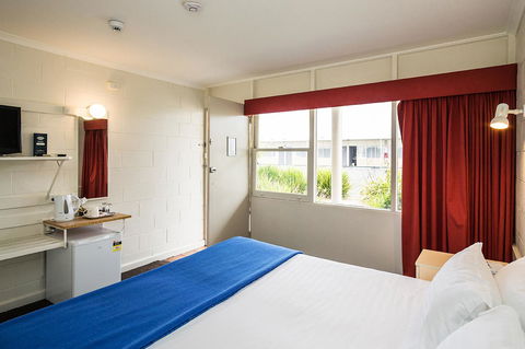 Edgewater Hotel - Holiday Cairns 28