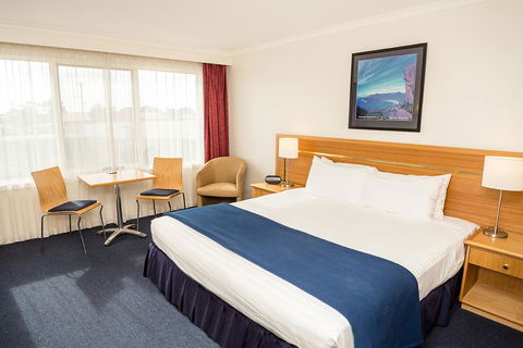 Edgewater Hotel - Holiday Cairns 25