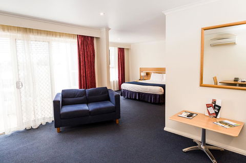Edgewater Hotel - Holiday Cairns 26
