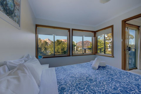 Freycinet Sanctuary 5 - Holiday Cairns 3