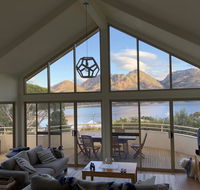Freycinet Beach House - Holiday Cairns