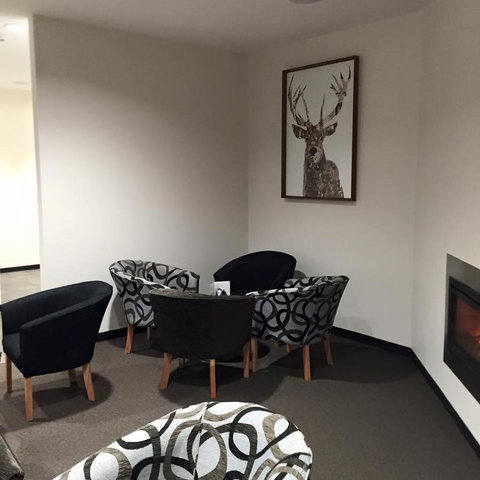 Risdon Brook Hotel - Holiday Cairns 1