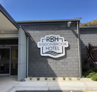 Risdon Brook Hotel - Holiday Cairns
