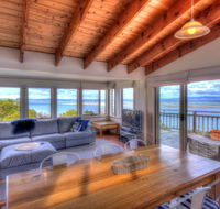 The Strand  On the edge of the beach - Holiday Cairns
