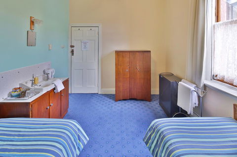 Astor Private Hotel - Holiday Cairns 26