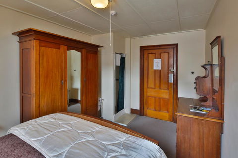 Astor Private Hotel - Holiday Cairns 28