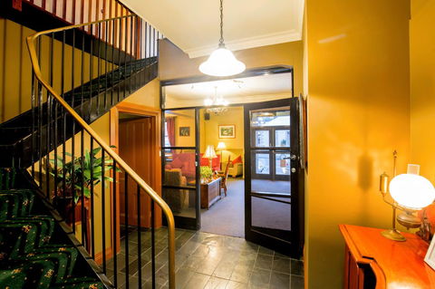 The Tasmanian Inn - Holiday Cairns 34