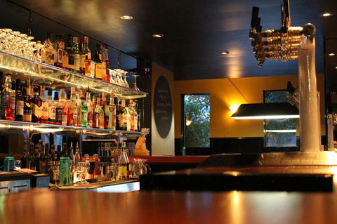 The Tasmanian Inn - Holiday Cairns 25