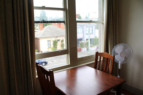 The Tasmanian Inn - Holiday Cairns 31