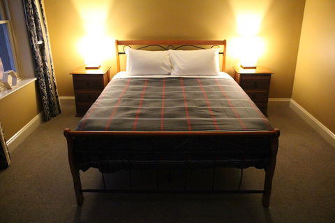 The Tasmanian Inn - Holiday Cairns 9