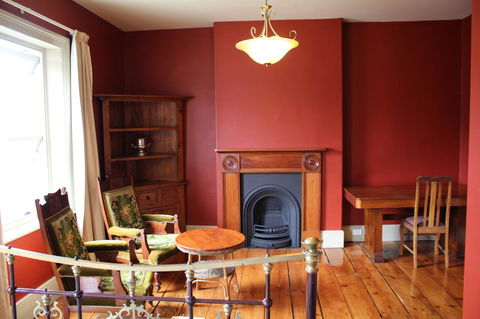 The Tasmanian Inn - Holiday Cairns 30