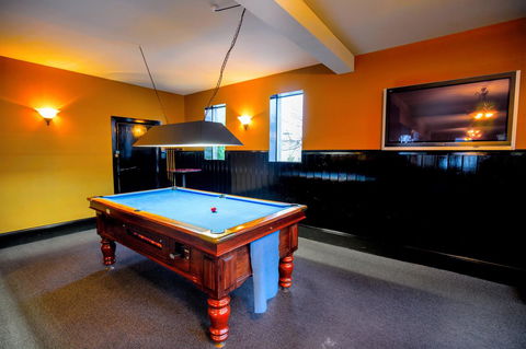 The Tasmanian Inn - Holiday Cairns 37