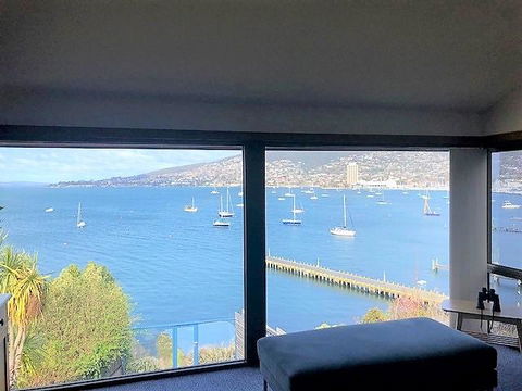 My Hobart Stay - Holiday Rentals - Holiday Cairns 2