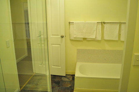 GreenGate Cottages - Holiday Cairns 27
