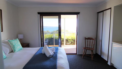 DOLPHIN LOOKOUT COTTAGE - Amazing Views Of The Bay Of Fires - Holiday Cairns 13