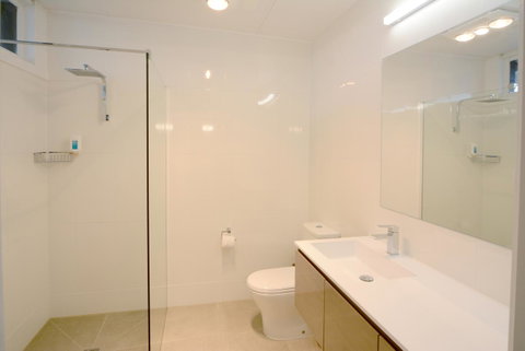 Bridge Hotel - Holiday Cairns 8