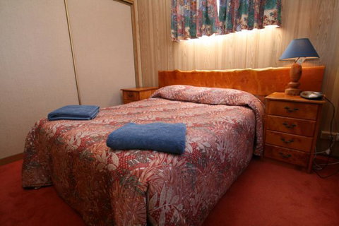 Regatta Point Tavern & Holiday Villas - Holiday Cairns 44