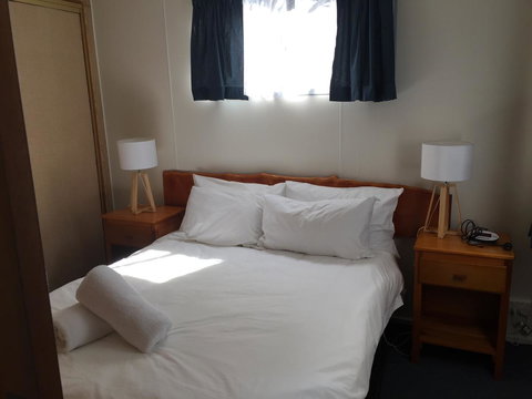 Regatta Point Tavern & Holiday Villas - Holiday Cairns 25