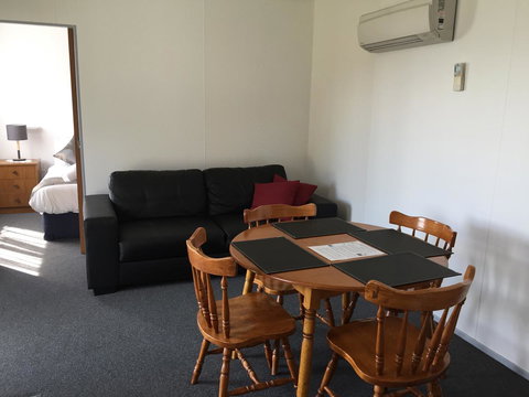 Regatta Point Tavern & Holiday Villas - Holiday Cairns 18