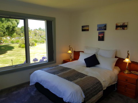 Regatta Point Tavern & Holiday Villas - Holiday Cairns 34