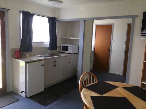 Regatta Point Tavern & Holiday Villas - Holiday Cairns 1
