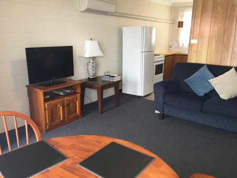 Regatta Point Tavern & Holiday Villas - Holiday Cairns 5