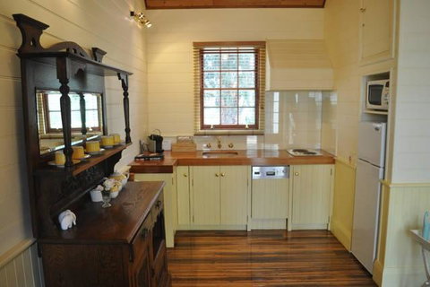 The Mill House Cottage - Holiday Cairns 8