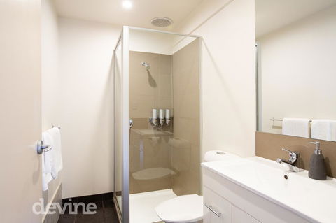 Devine Stays - Hayloft On ELizabeth - Holiday Cairns 5