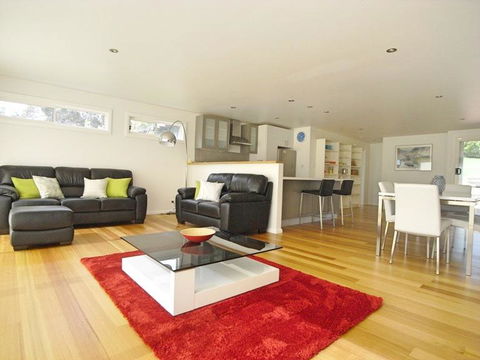 Seaview Apartment - Holiday Cairns 0