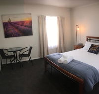 3ree- Spacious  Charming Apartment - Holiday Cairns