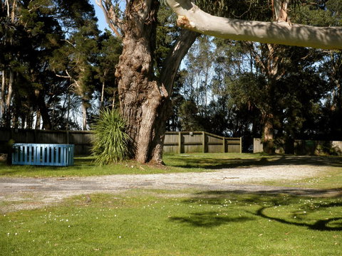 Strahan Beach Tourist Park - Holiday Cairns 5