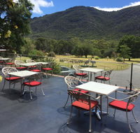 The Grampians Motel and The Views Bar  Restaurant - Holiday Cairns