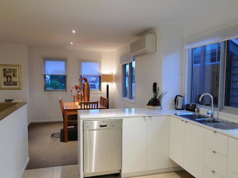 The Victoria Apartments - Holiday Cairns 38