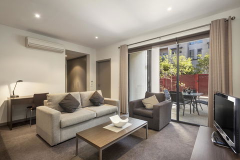 Quest Glen Waverley - Holiday Cairns 9