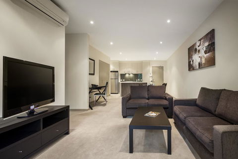 Quest Glen Waverley - Holiday Cairns 13
