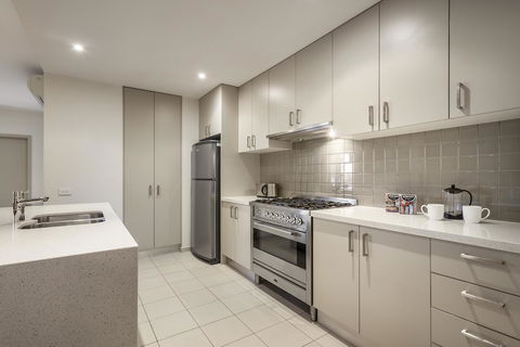 Quest Glen Waverley - Holiday Cairns 12